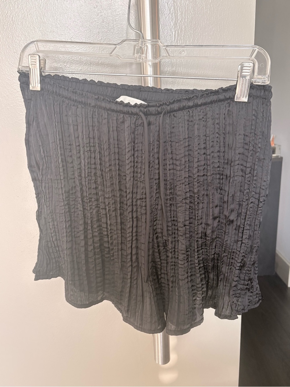 H&M Black Elevated Flowy Shorts